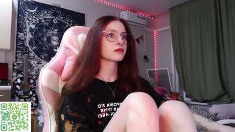 Snapshot of lisiasweet chatting on 12.26.24 Lika online show from 12.26.24