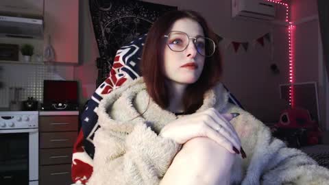 Snapshot of lisiasweet chatting on 12.29.24 Lika online show from 12.29.24