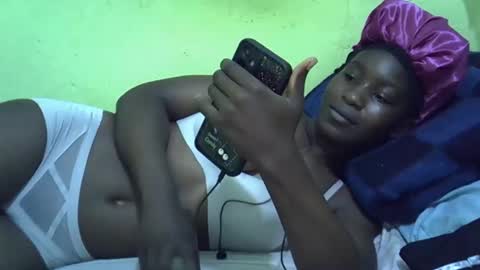 Snapshot of lisssa01 chatting on 09.27.25 lisssa01 online show from 09.27.25