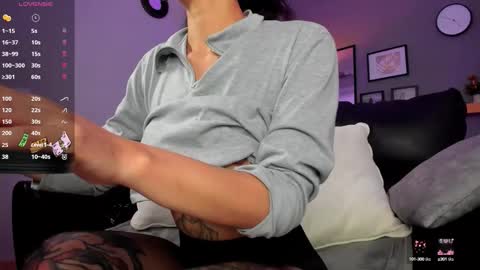 Snapshot of lissy__dream chatting on 10.14.25 lissy__dream online show from 10.14.25
