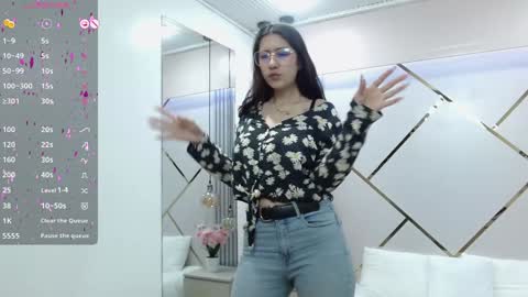 Snapshot of lita_rogers chatting on 12.09.24 Lita online show from 12.09.24