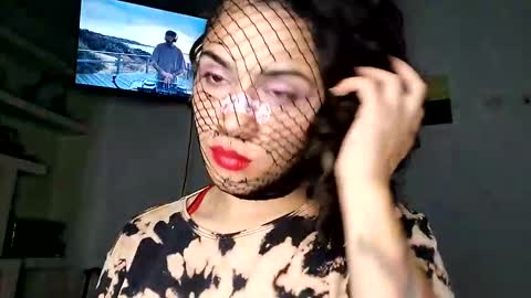 Snapshot of little_doll25 chatting on 09.14.25 Succubus Blue online show from 09.14.25