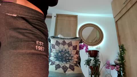 Izzi online show from 10.23.25