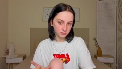 little_mollee online show from 11.23.25