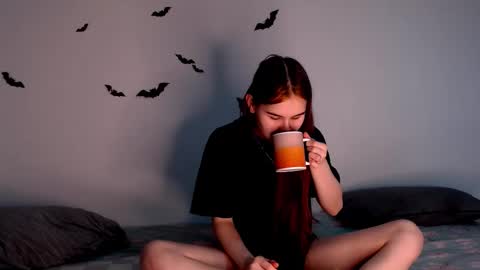 Alice.. online show from 10.23.25