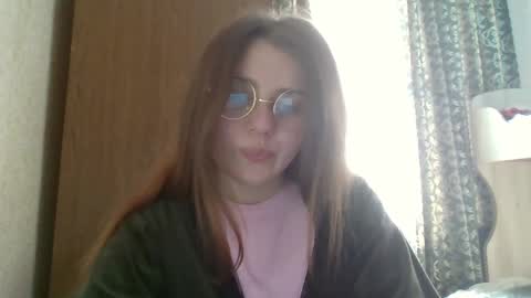 little_shygirl_ online show from 03.06.25