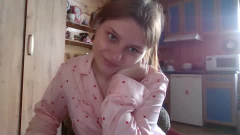 little_shygirl_ online show from 10.21.25