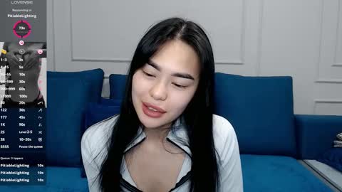 Snapshot of little_v1rgin_angel chatting on 02.20.25 Kwan online show from 02.20.25