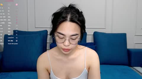 Snapshot of little_v1rgin_angel chatting on 03.07.25 Kwan online show from 03.07.25