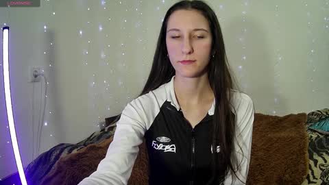 Snapshot of littleahwitch chatting on 03.04.25 LittleAhWitch online show from 03.04.25