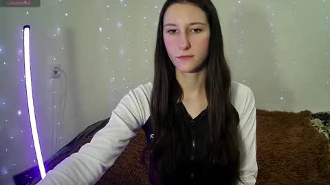 Snapshot of littleahwitch chatting on 03.05.25 LittleAhWitch online show from 03.05.25