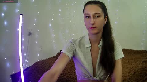 Snapshot of littleahwitch chatting on 09.11.25 LittleAhWitch online show from 09.11.25
