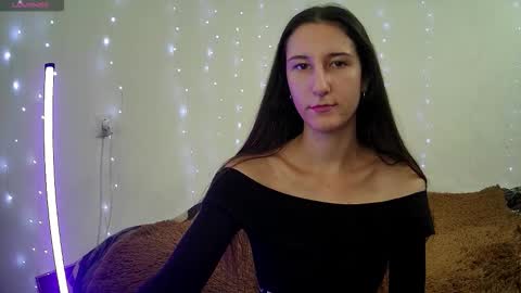 Snapshot of littleahwitch chatting on 10.07.25 LittleAhWitch online show from 10.07.25