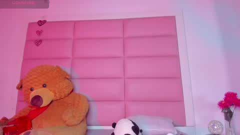 littlee_emma_ online show from 01.27.25