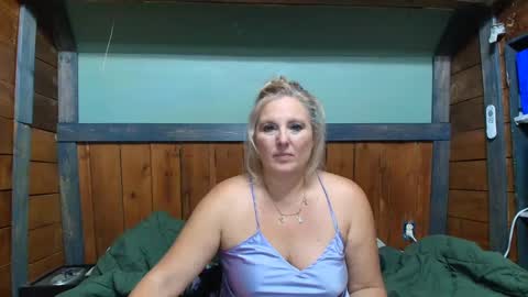 Snapshot of littlelisa1 chatting on 10.07.25 lisanixs online show from 10.07.25