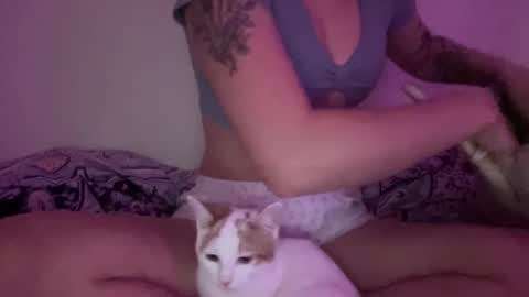 Snapshot of littlelovesbig chatting on 10.09.25 littlelovesbig online show from 10.09.25