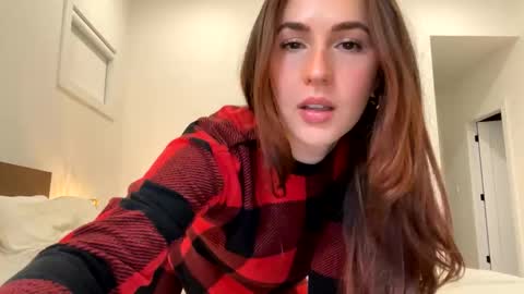 Snapshot of littlemissmia222 chatting on 12.23.24 Mia online show from 12.23.24