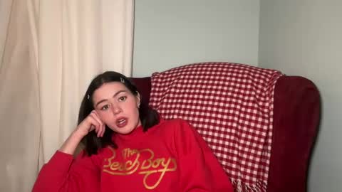 Snapshot of littlesugarpea chatting on 02.09.25 Little Sugar Pea online show from 02.09.25