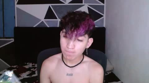 Snapshot of littlextrem chatting on 12.13.24 Eros online show from 12.13.24