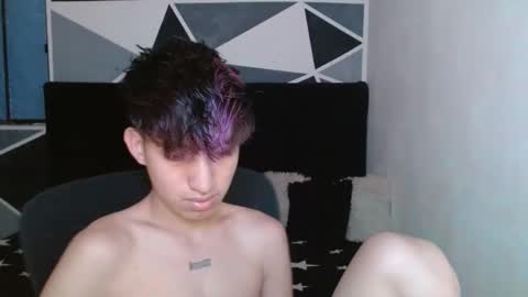 Snapshot of littlextrem chatting on 12.23.24 Eros online show from 12.23.24