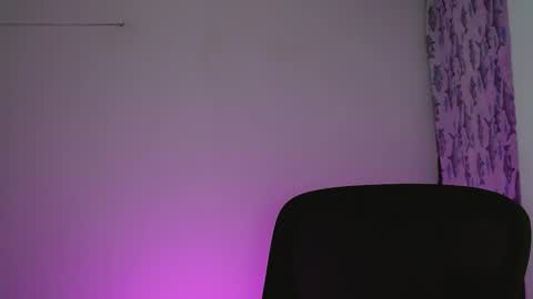 Snapshot of littlextrem chatting on 01.16.25 Eros online show from 01.16.25