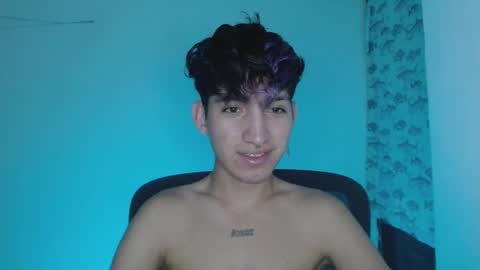 Snapshot of littlextrem chatting on 02.04.25 Eros online show from 02.04.25