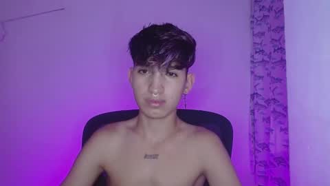 Snapshot of littlextrem chatting on 02.14.25 Eros online show from 02.14.25