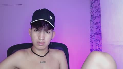 Snapshot of littlextrem chatting on 02.26.25 Eros online show from 02.26.25
