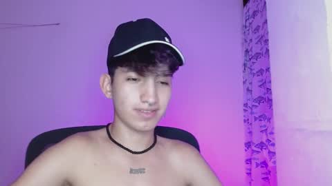 Snapshot of littlextrem chatting on 02.26.25 Eros online show from 02.26.25