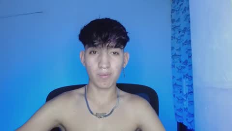 Snapshot of littlextrem chatting on 03.04.25 Eros online show from 03.04.25