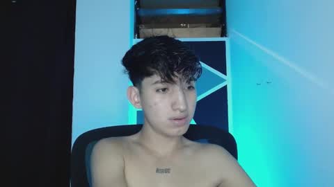 Snapshot of littlextrem chatting on 03.12.25 Eros online show from 03.12.25