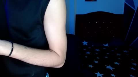 Snapshot of littlextrem chatting on 09.12.25 Eros online show from 09.12.25