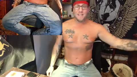 Snapshot of livingpuddle chatting on 02.20.25 livingpuddle online show from 02.20.25