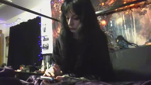 Snapshot of livmirage chatting on 02.01.25 Liv Mirage online show from 02.01.25
