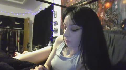 Snapshot of livmirage chatting on 02.13.25 Liv Mirage online show from 02.13.25