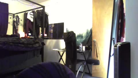 Snapshot of livmirage chatting on 02.14.25 Liv Mirage online show from 02.14.25