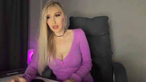 Liya Ray online show from 11.15.25