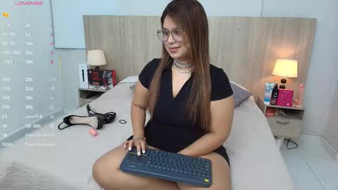Liz online show from 10.15.25