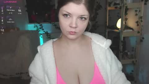 Snapshot of liza_wet chatting on 01.26.25 Liza Wet online show from 01.26.25