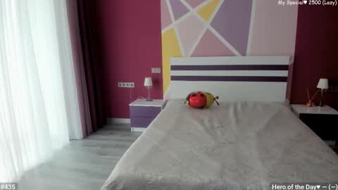 Girl next door online show from 09.10.25