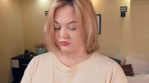 Snapshot of lizbethhaith chatting on 01.08.25 Lizbeth or Lizzy online show from 01.08.25