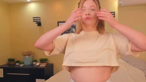 Snapshot of lizbethhaith chatting on 01.24.25 Lizbeth or Lizzy online show from 01.24.25