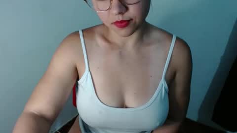 Snapshot of lizbodu chatting on 12.19.24 Lizze Bodu 3 online show from 12.19.24