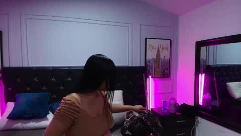 Lizz  online show from 02.12.25