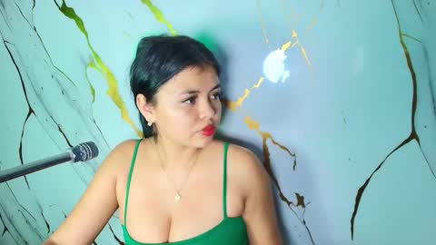 Lizz  online show from 12.04.25