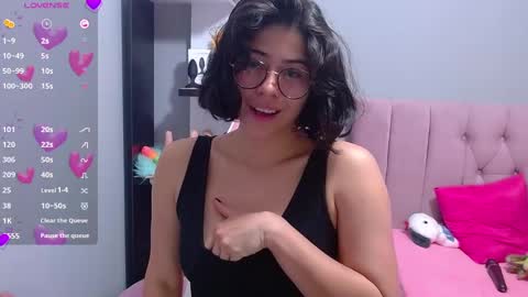 Snapshot of loaluxury chatting on 12.16.24 Pamela online show from 12.16.24