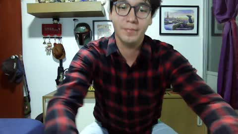 Snapshot of lobomx19 chatting on 12.09.24 Lobo online show from 12.09.24