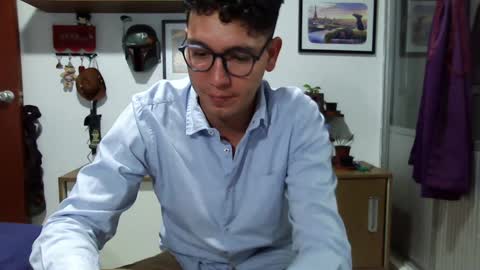 Snapshot of lobomx19 chatting on 12.18.24 Lobo online show from 12.18.24