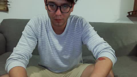 Snapshot of lobomx19 chatting on 02.03.25 Lobo online show from 02.03.25