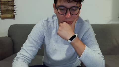 Snapshot of lobomx19 chatting on 02.04.25 Lobo online show from 02.04.25